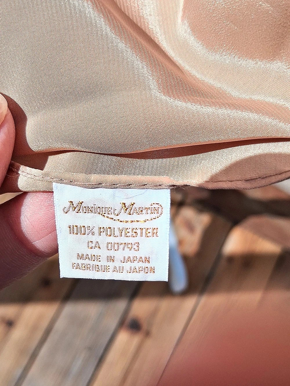 Vintage Monique Martin Tan Rectangular Scarf -  Made In Japan - Picture 2 of 12